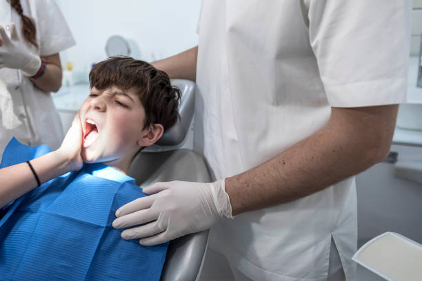 Best Emergency Tooth Extraction in Manteno, IL